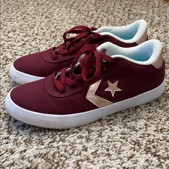 maroon converse size 6